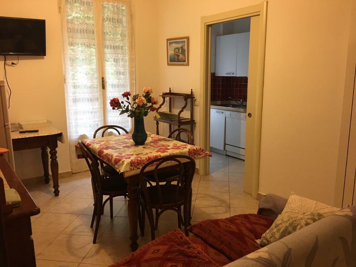 Casa Vacanza Angela Villa Бонасола Екстериор снимка
